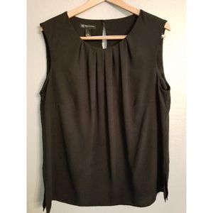 INC - Sleeveless blouse